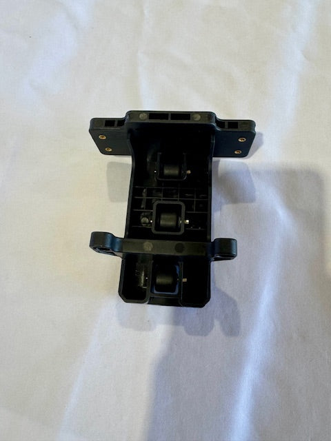 J100 Battery guide assembly